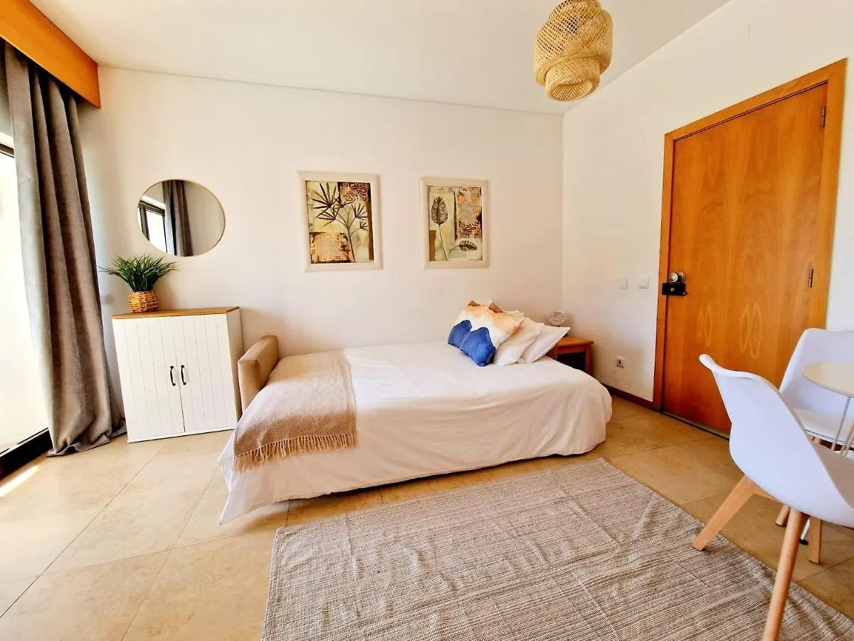Zarco - Cosy Apartment In Vilamoura With A Balcony With View To The 2 Swimming Pools - Near The Beach & The Marina Quarteira 0*,  Portugalsko